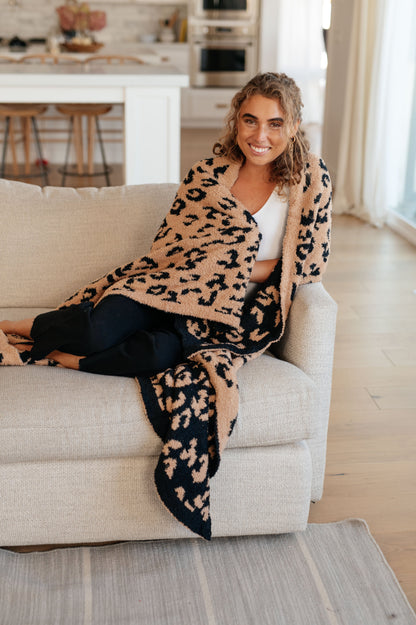 CUDDLE CULTURE - Ari Blanket Single Cuddle Size in Animal Print