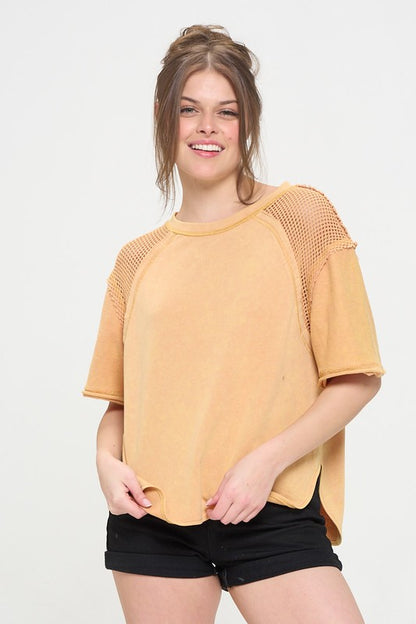 MINERAL WASHED SHORT SLEEVE FISHNET SHOULDER TOP