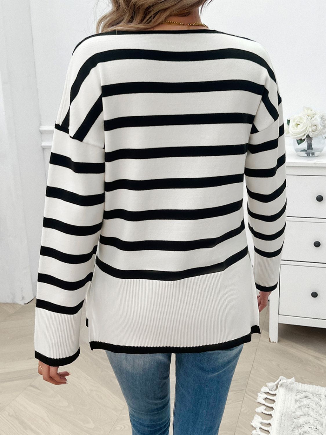 Striped V-Neck Long Sleeve Knit Top