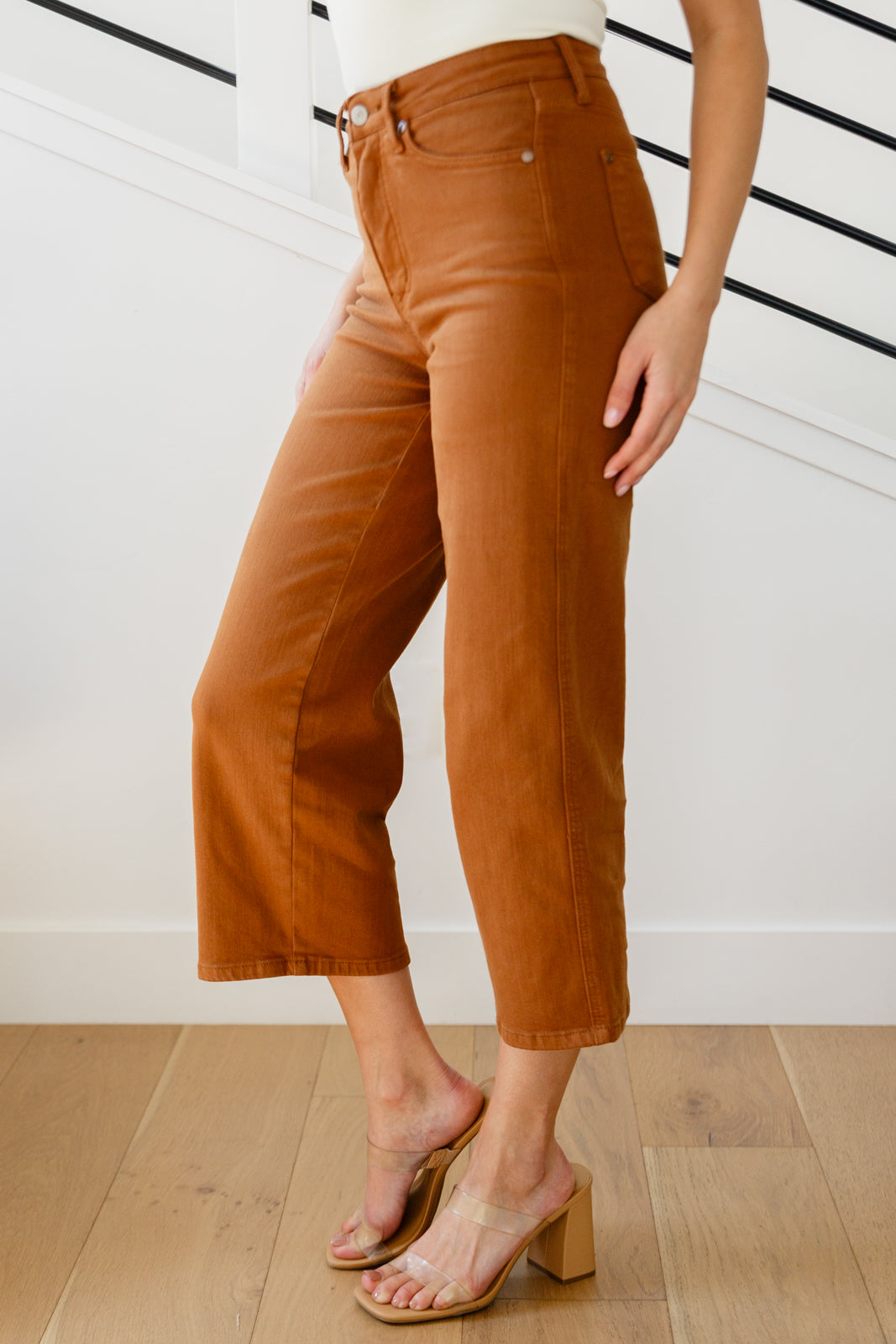 JUDY BLUE Control Top Wide Leg Crop Jeans in Camel