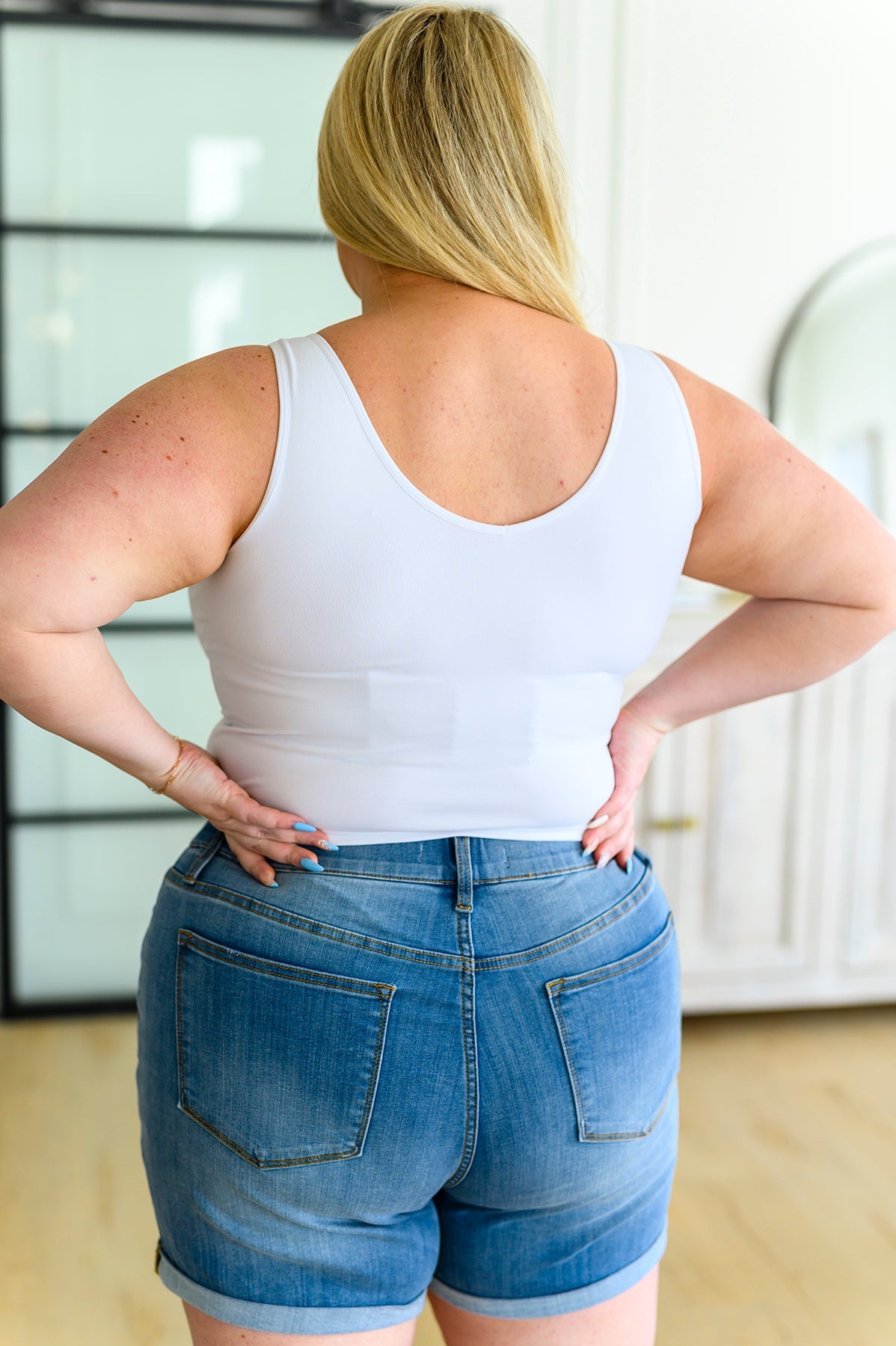 YELETE - Carefree Seamless Reversible Tank in White