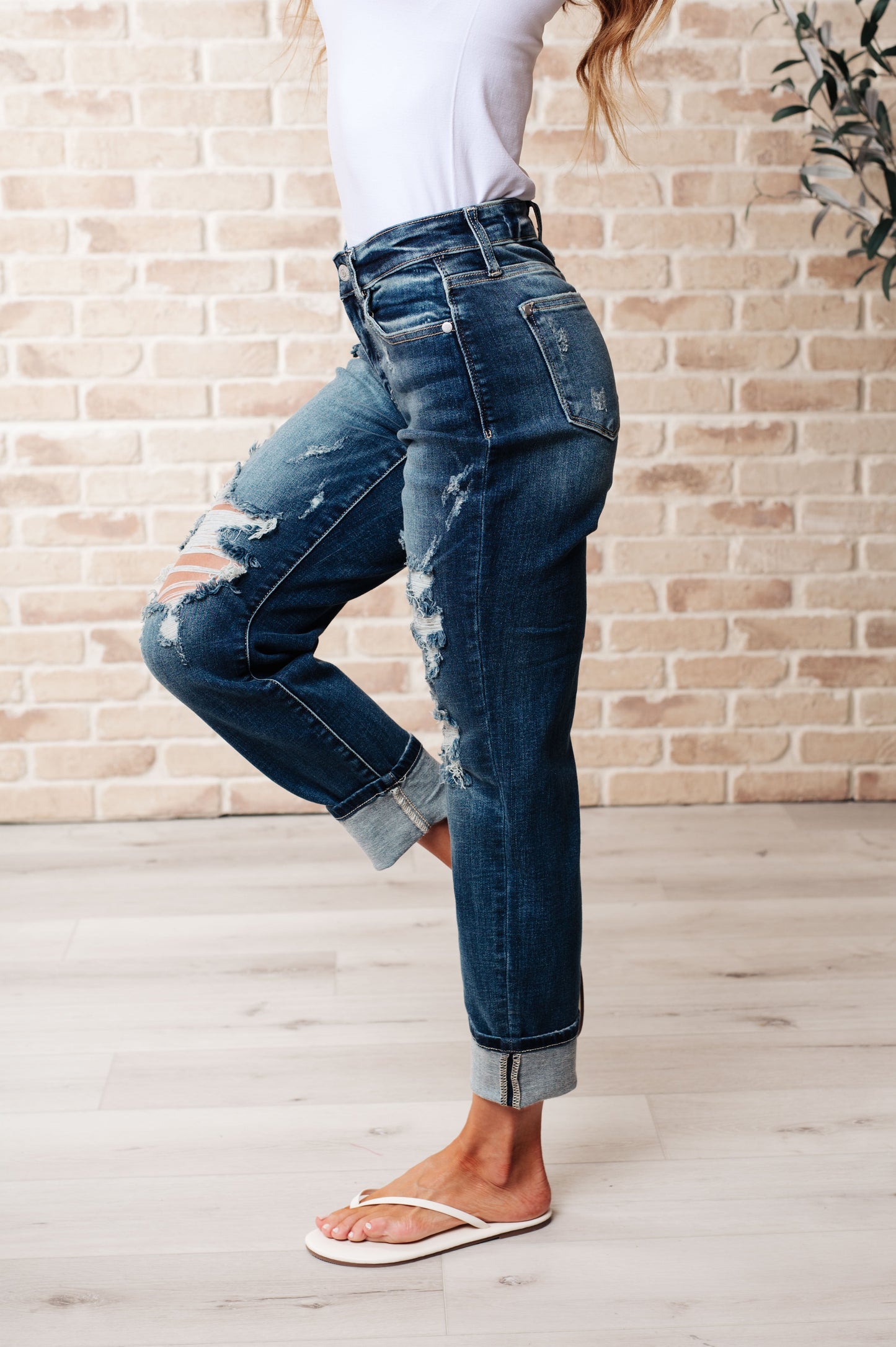 JUDY BLUE Mid Rise Cuffed Destroyed Boyfriend Jeans