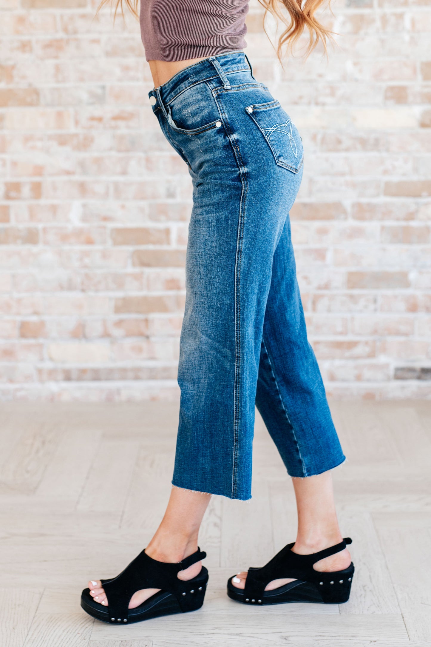 JUDY BLUE High Rise Wide Leg Crop Jeans