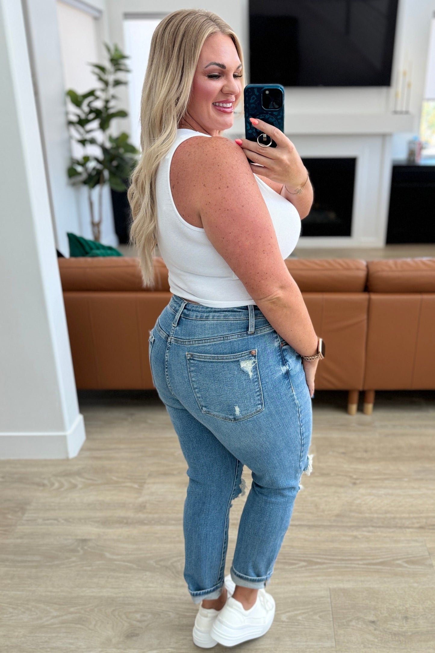 JUDY BLUE High Waist Distressed Boyfriend Jeans