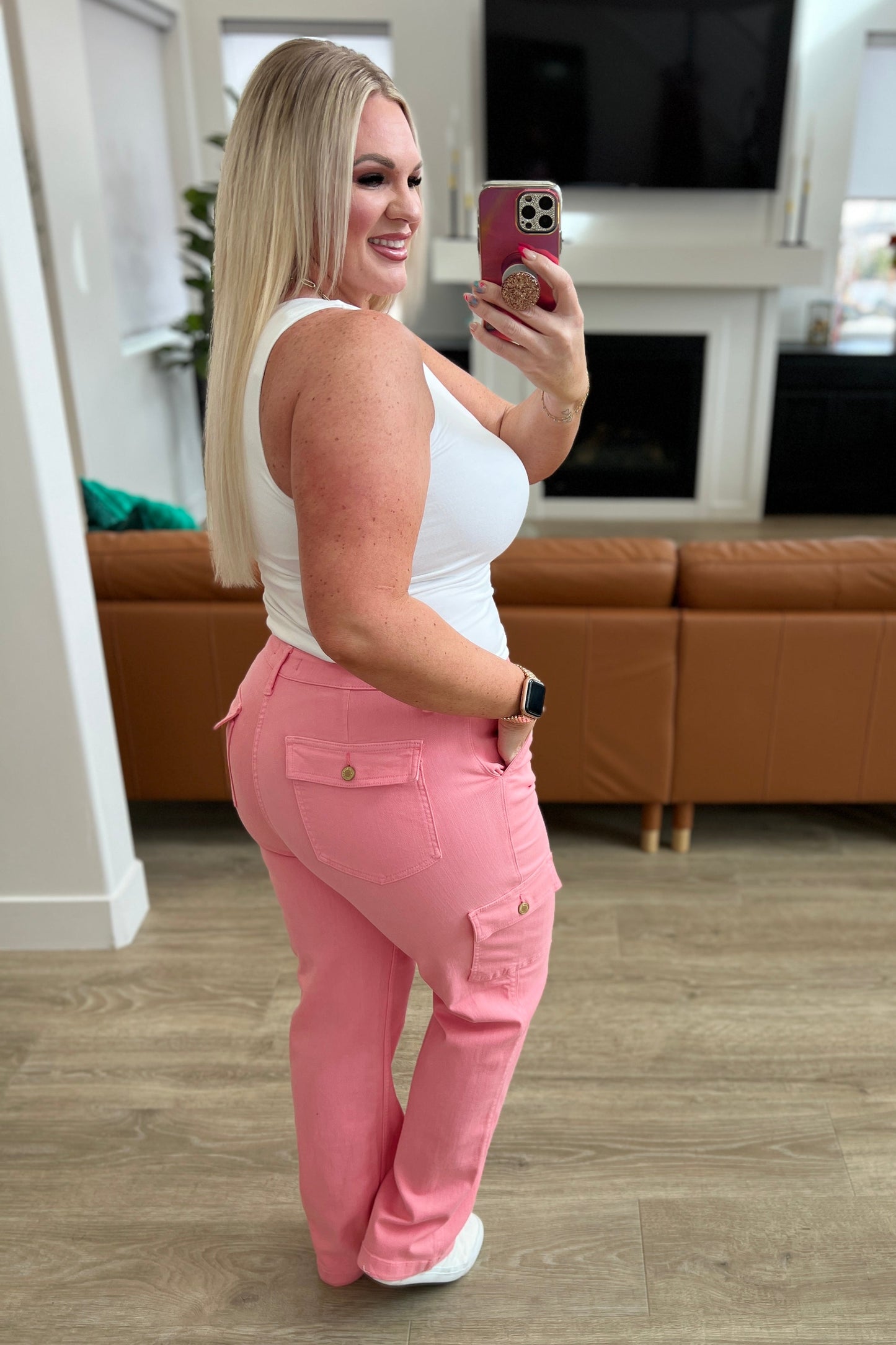 JUDY BLUE  Cargo Straight Jeans in Pink