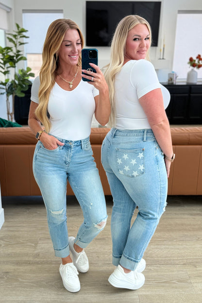 JUDY BLUE Mid Rise Star Pocket Boyfriend Jeans