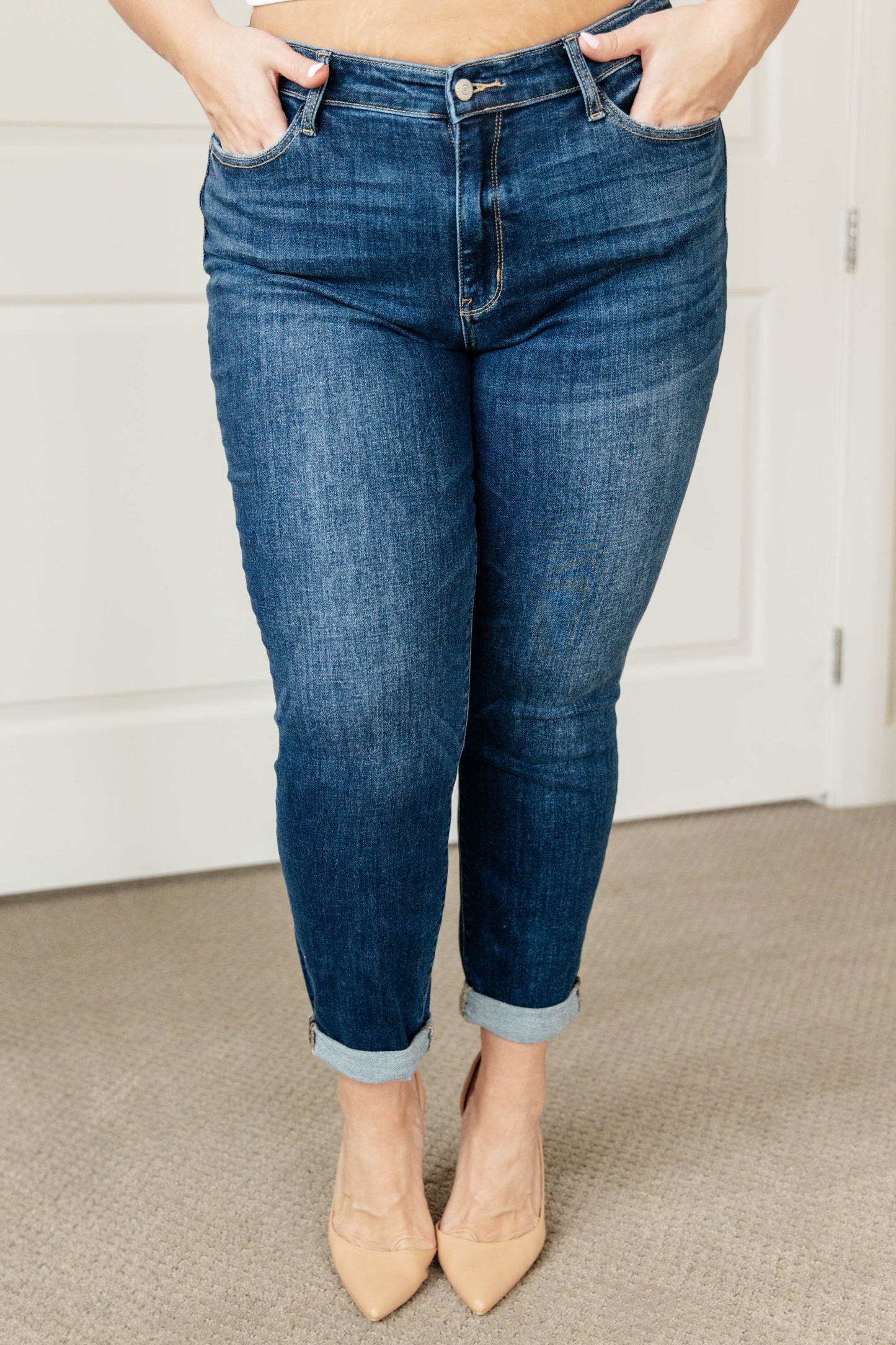 JUDY BLUE Midrise Cuffed Boyfriend Jeans