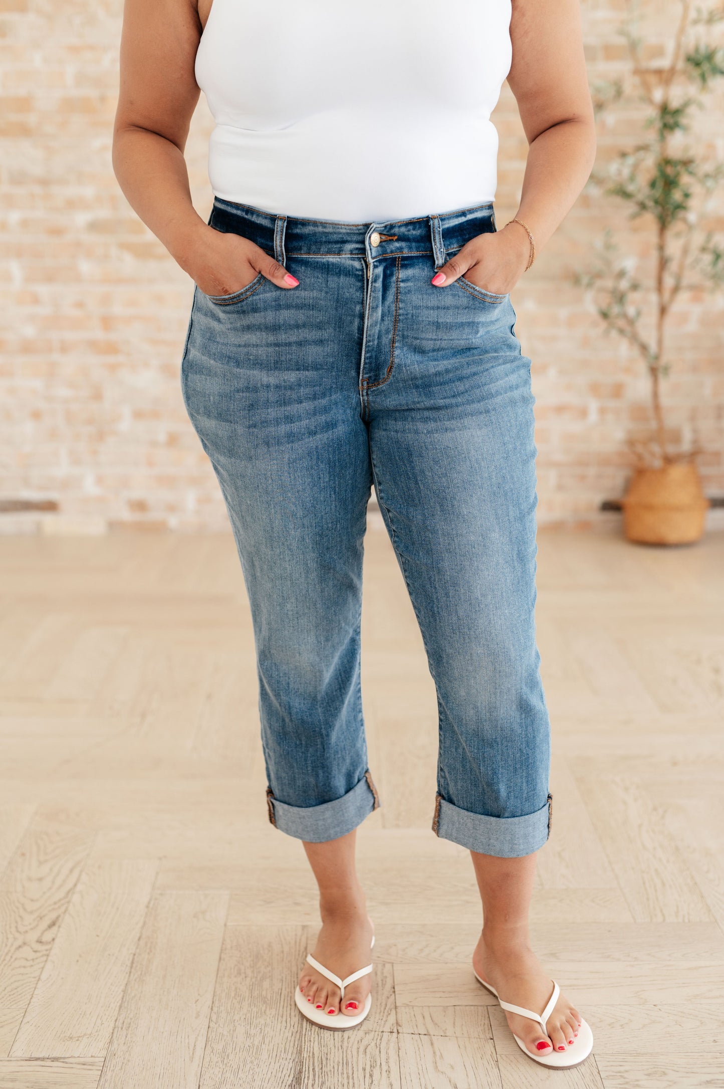 JUDY BLUE Cuffed Skinny Capri Jeans