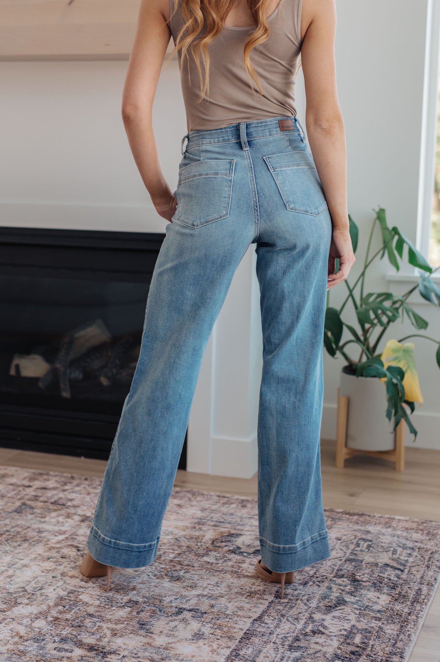 JUDY BLUE Mid Rise Wide Leg Jeans