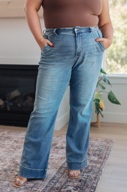 JUDY BLUE Mid Rise Wide Leg Jeans