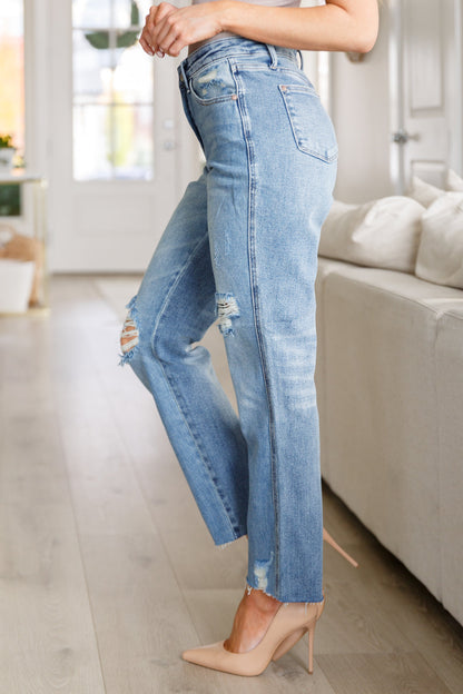 JUDY BLUE Rigid Magic Destroy Slim Straight Jeans