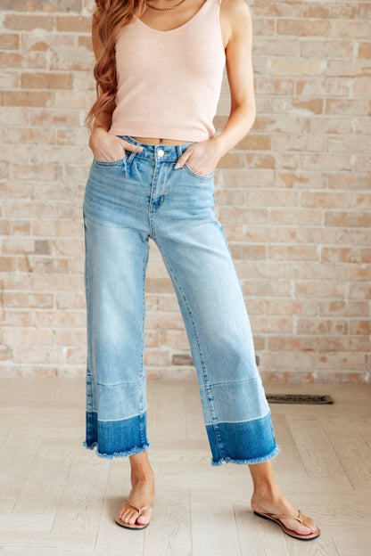 JUDY BLUE Wide Leg Crop Jeans in Medium Wash