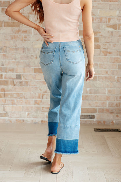 JUDY BLUE Wide Leg Crop Jeans in Medium Wash