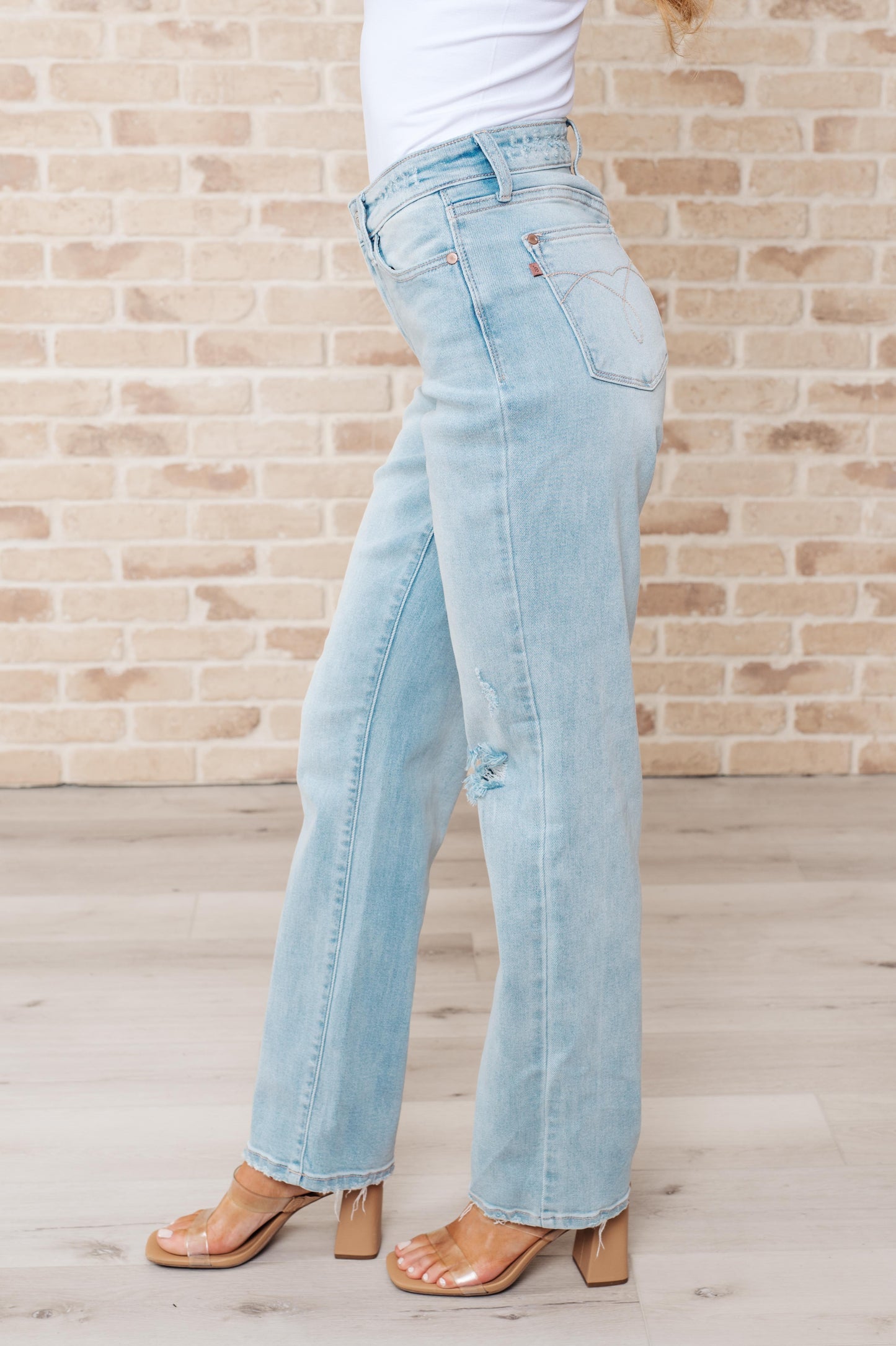 JUDY BLUE High Rise 90's Straight Jeans