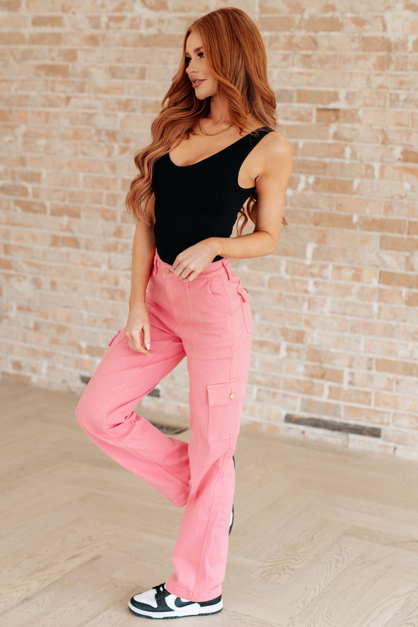 JUDY BLUE  Cargo Straight Jeans in Pink