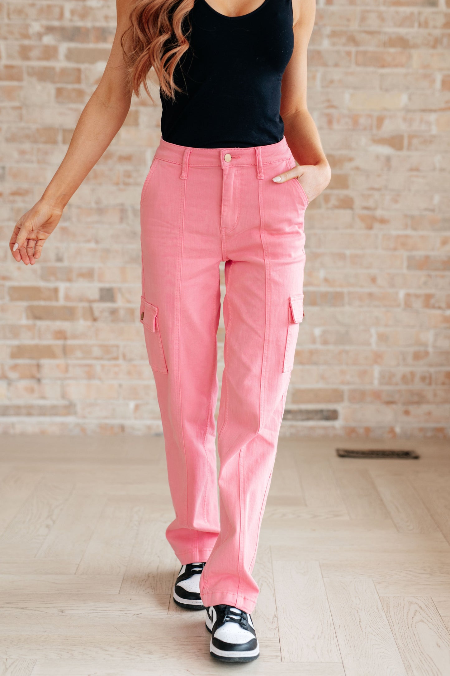 JUDY BLUE  Cargo Straight Jeans in Pink