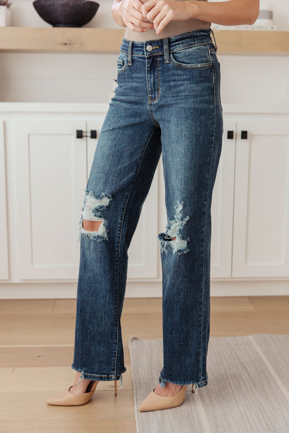 JUDY BLUE 90's Straight Jeans in Dark Wash