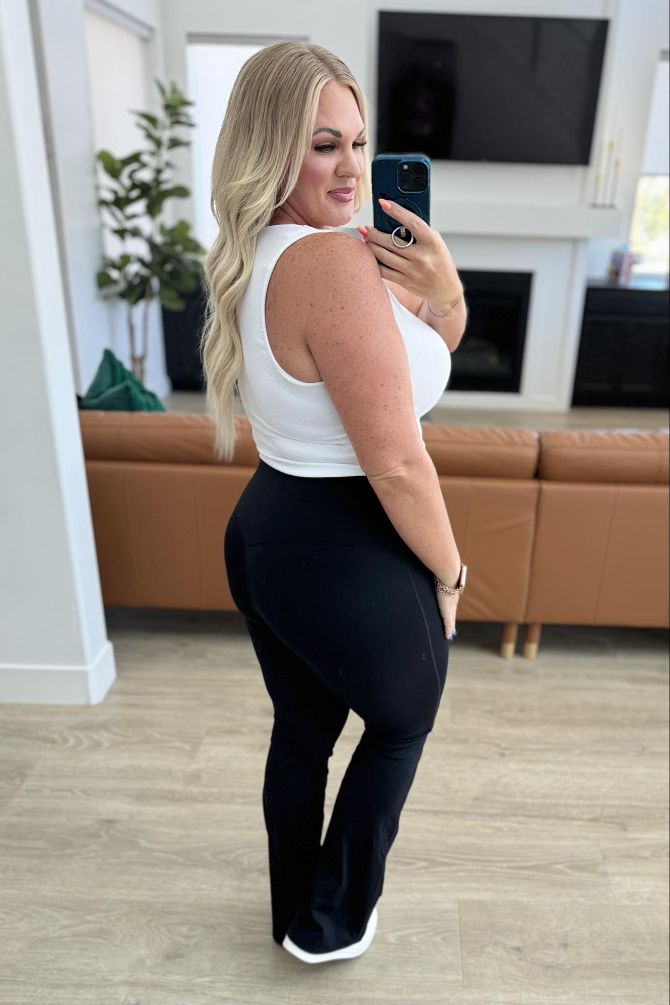 Fallon Flare Suck and Tuck Leggings in Two Colors